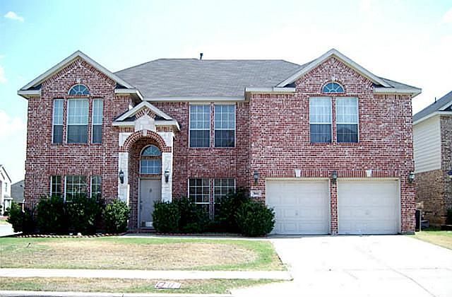 1st image of 301 Crescent Creek Ln