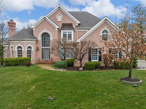 2nd image of 339 Hampshire Hill Ln