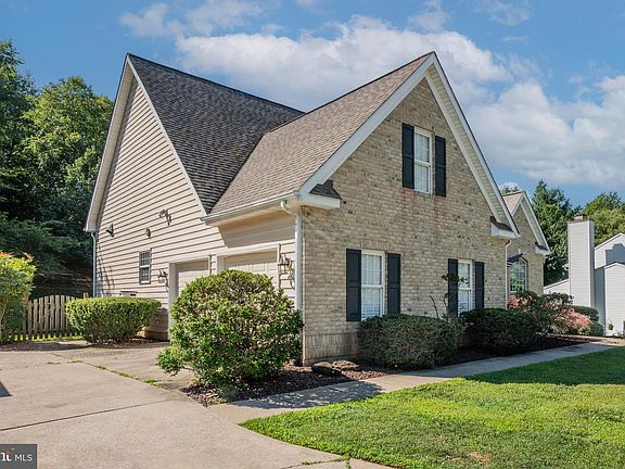 4th image of 361 Winged Foot Dr