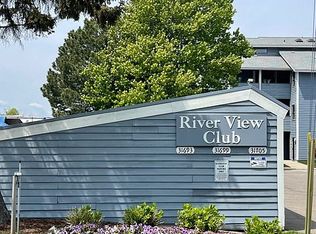 31705 S River Rd, Harrison Township, MI 48045