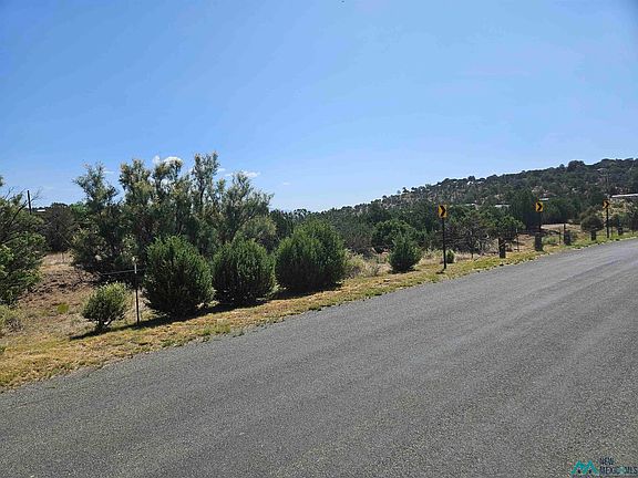 4th image of 203 Long Rd