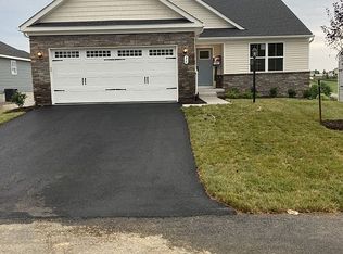 36 Alnwick Ln, Martinsburg, WV 25405
