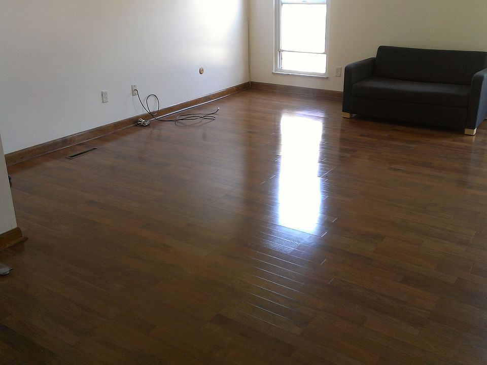 2nd image of 301-303 Old Spring Ct