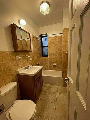 4th image of 87-16 Winchester Blvd #6B