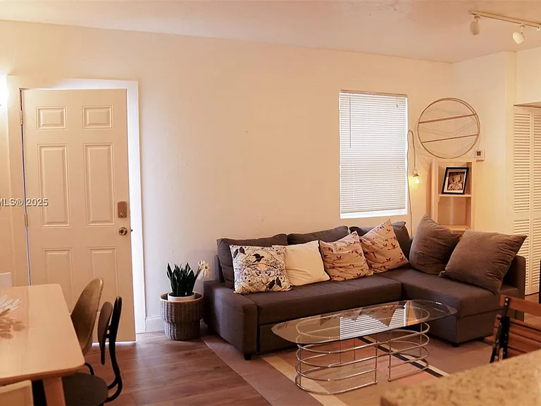 68 NW 45th St #2 — Photo 18