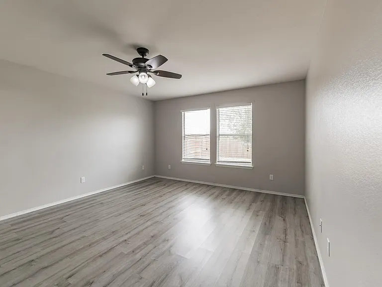 105 Pullman Place Blvd — Photo 8