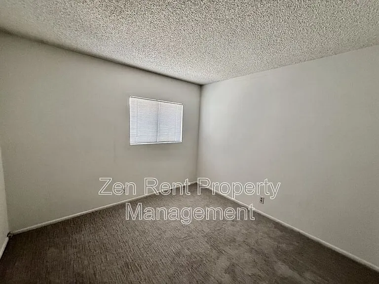 286 W Palomino Dr #146 — Photo 19