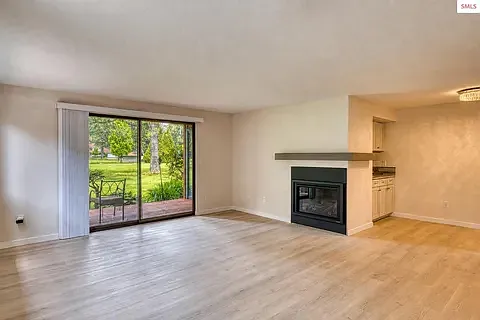 999 W Green Ct #2 — Photo 9
