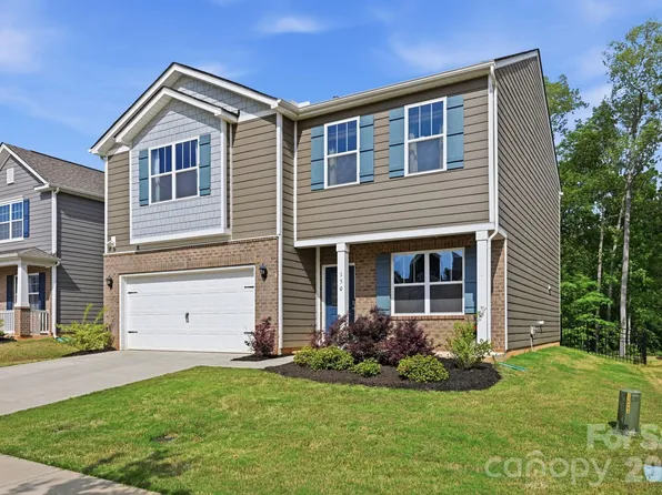 150 Scotsway Ct, Troutman, NC 28166