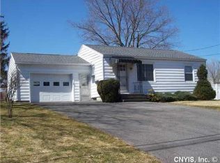 235 Ridge Ave, Liverpool, NY 13088