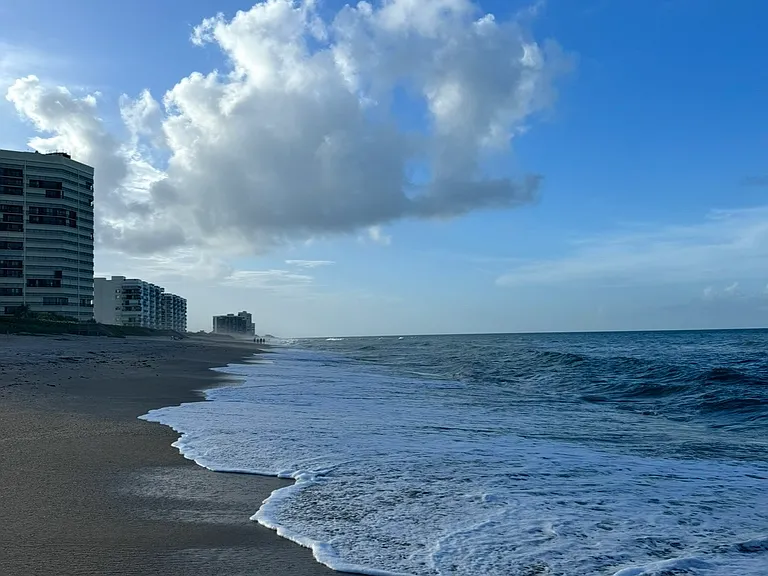 9600 S Ocean Dr #104 — Photo 50