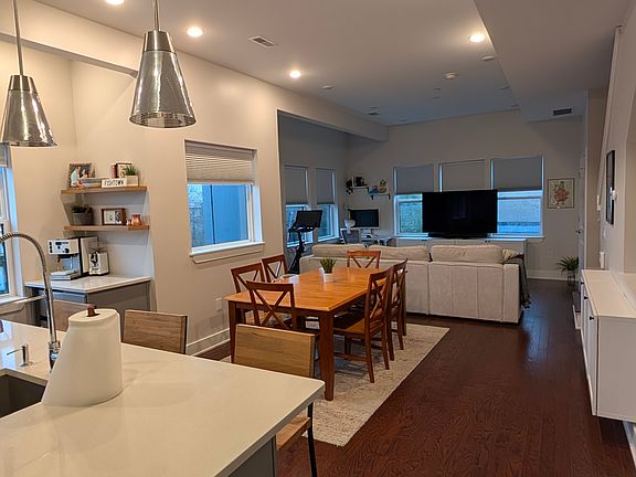 4th image of 202 Richmond St #2