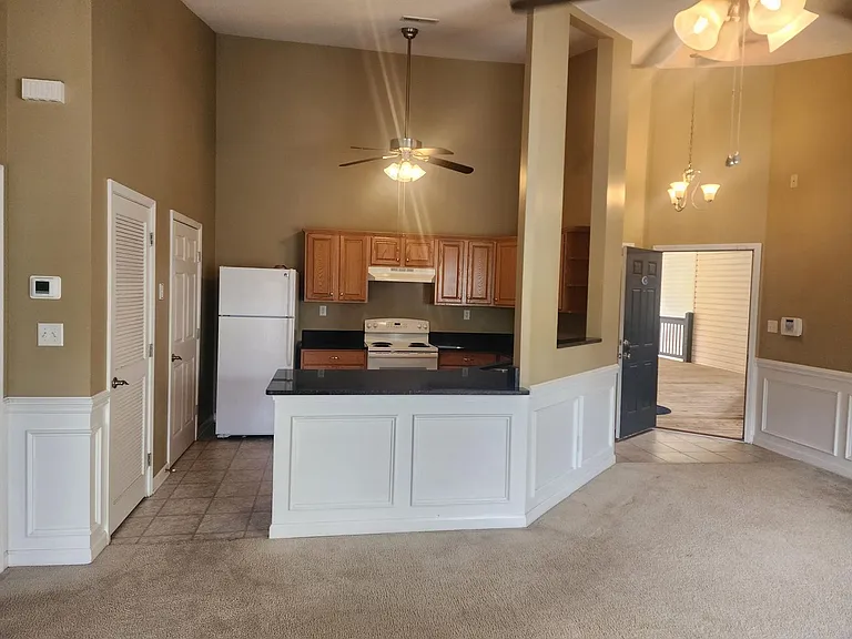 131 Wexford Dr #300 — Photo 32