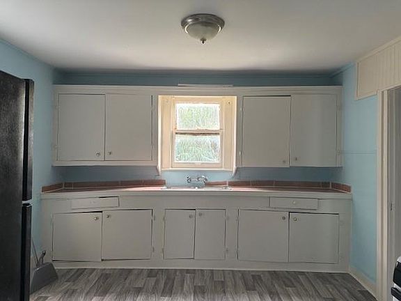 3rd image of 5347 Petty St