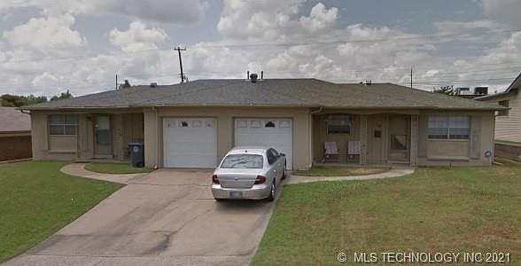 1st image of 1524 S 67th Ave E