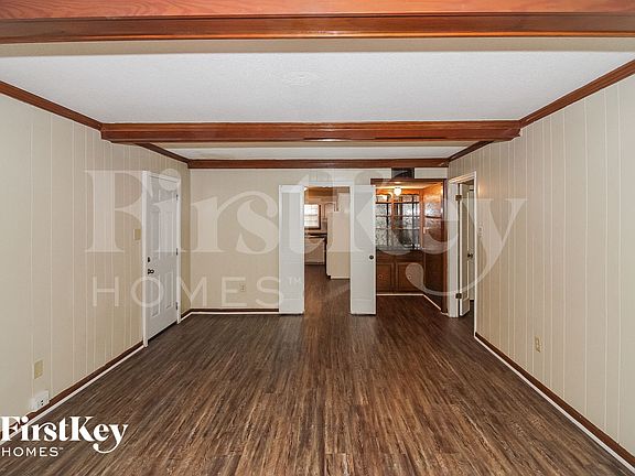 3rd image of 4965 Gardenwood Dr