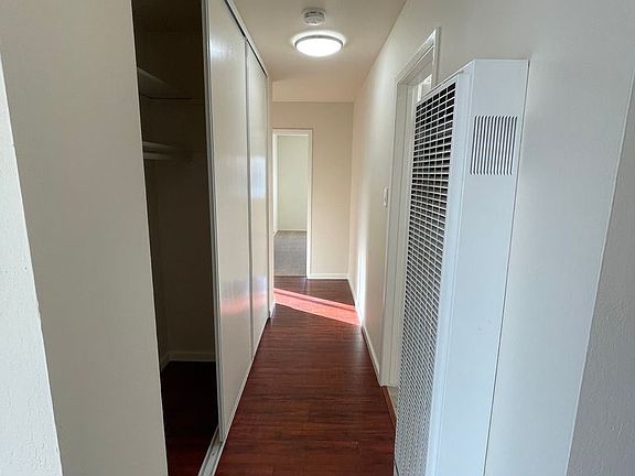 4th image of 237 Pine Ave APT 7