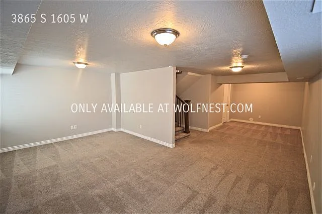 3865 S 1605 W — Photo 8