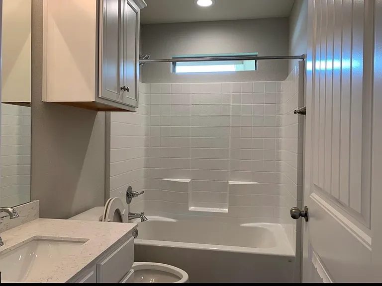 1925 Green Terrace Dr — Photo 5