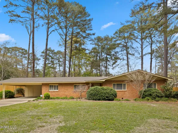 2136 E Northside Dr, Jackson, MS 39211