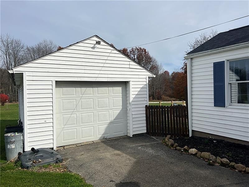 1061 Rutledge Rd, Transfer, PA 16154 Zillow