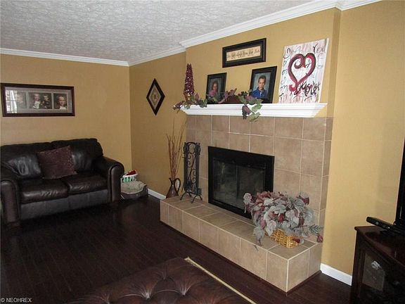 4th image of 2100 Birch Trace Dr