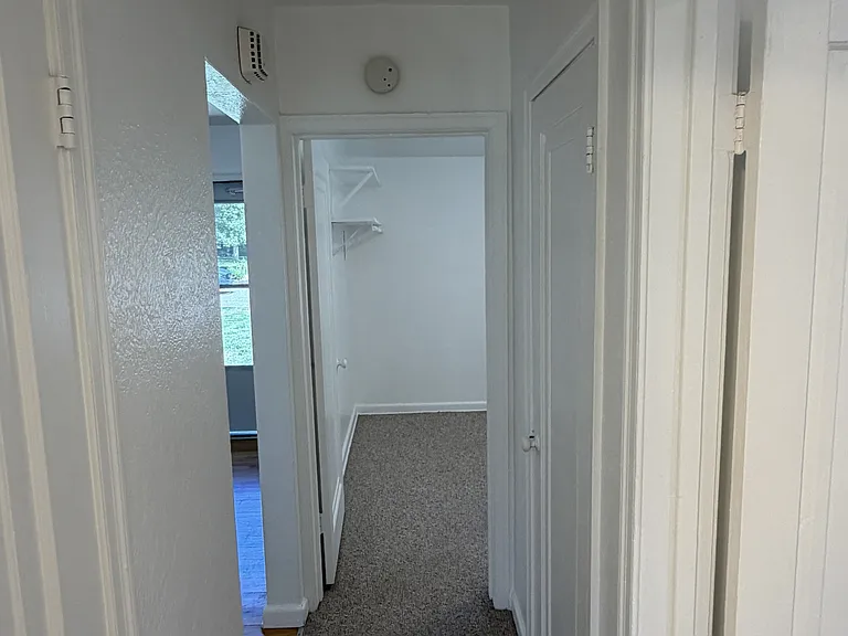 2525 S Clayton St — Photo 43