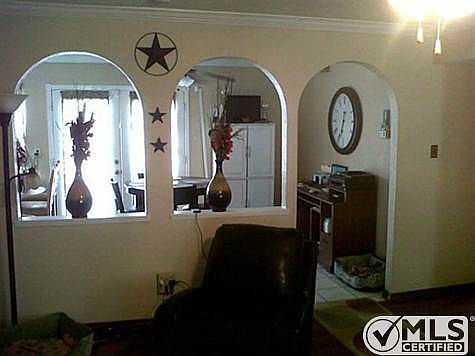 1st image of 1317 Colony Dr