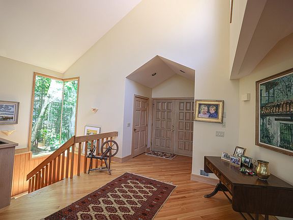 5th image of 349 Shore Drive No.