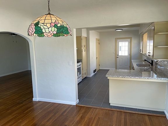 3rd image of 4661 E Washington Ave