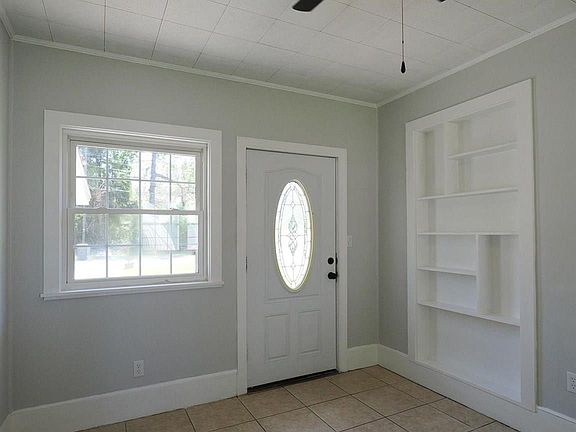3rd image of 226 Betty Rd