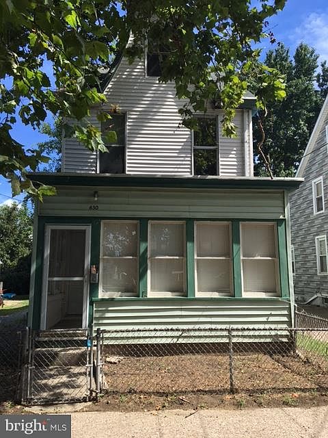 1st image of 630 Elizabeth St