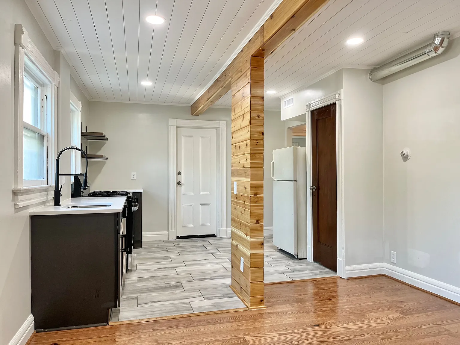237 Pearl St — Photo 4