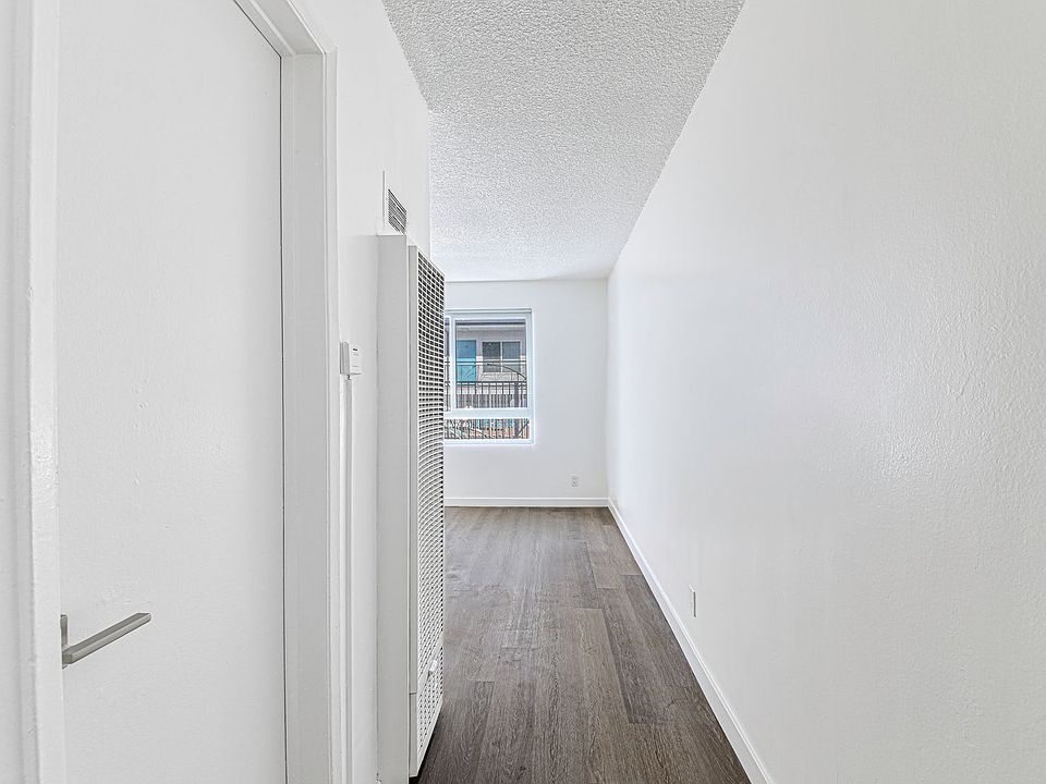 1st image of 5005 August St APT 10