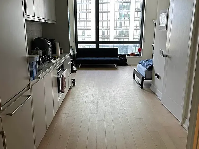 550 Vanderbilt Ave #1216 — Photo 2