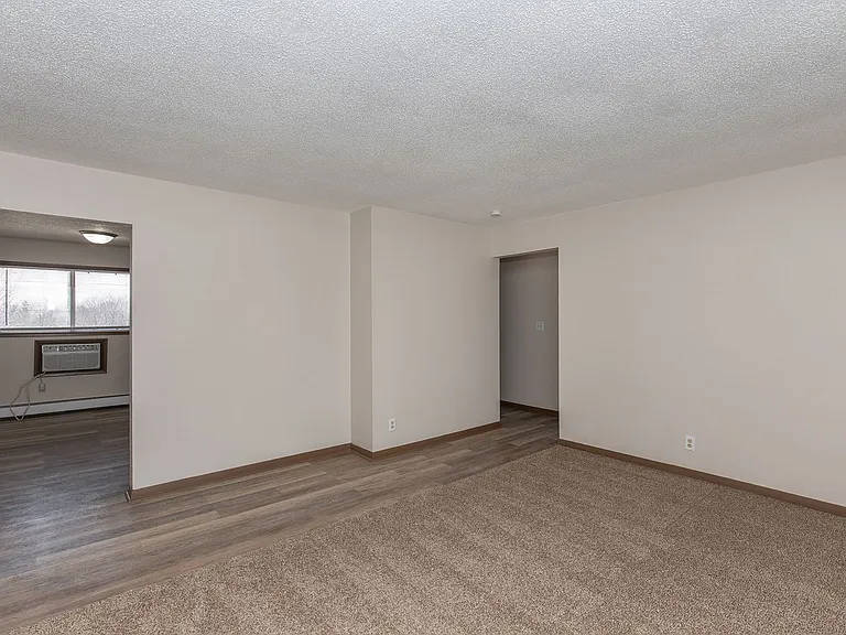 503 Sycamore St — Photo 13