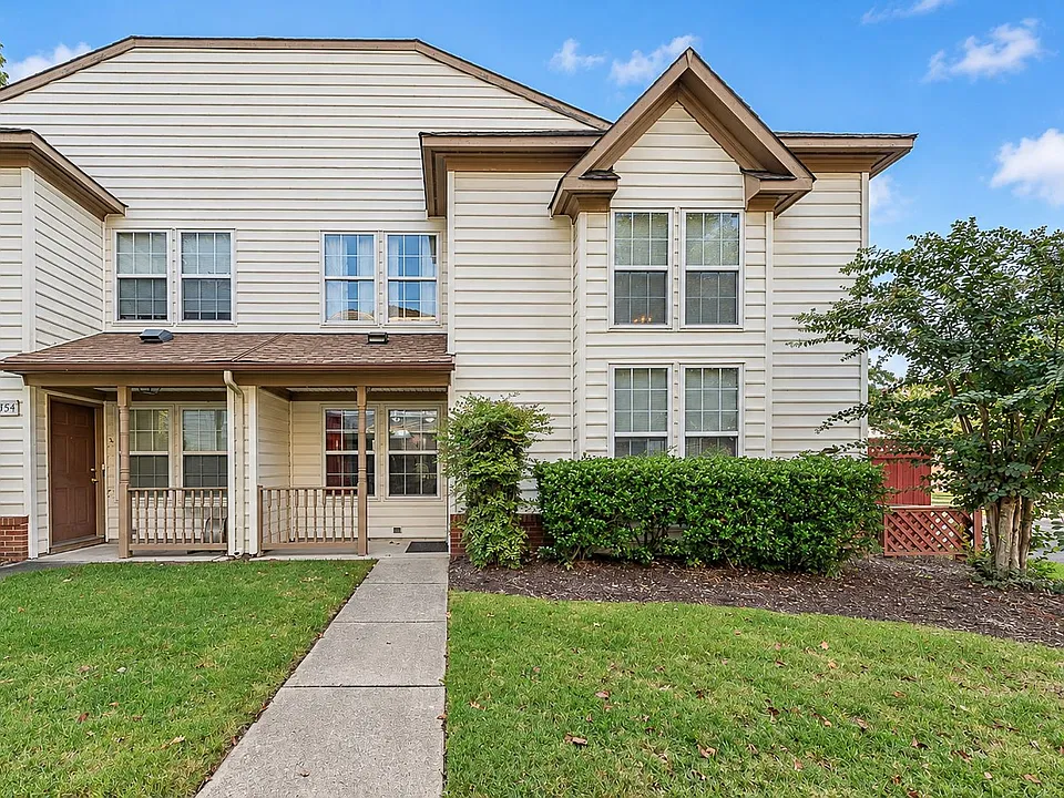 150 White Cedar Ln