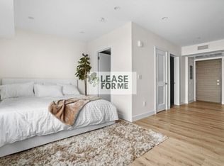 848 S Mariposa Ave #504, Los Angeles, CA 90005