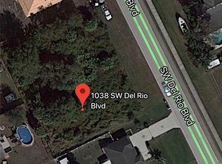 1038 SW Del Rio Blvd, Port Saint Lucie, FL 34953