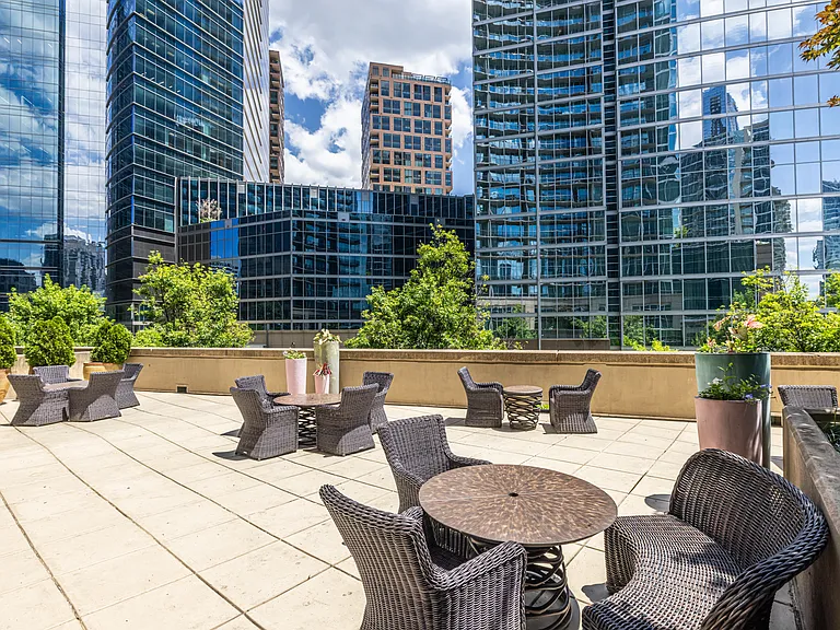 1080 Peachtree St NE #1201 — Photo 22