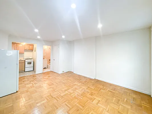 Rented by Blackwater Associates Inc. | media 7