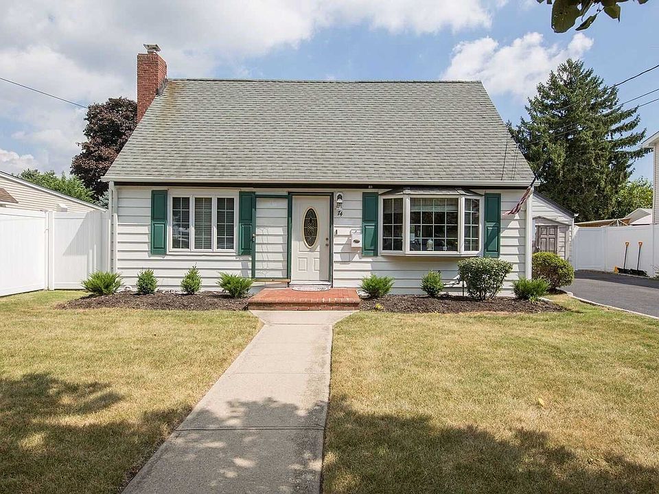 1st image of 74 Twin Lawns Ave