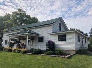 217 3rd St NW, Waucoma, IA 52171