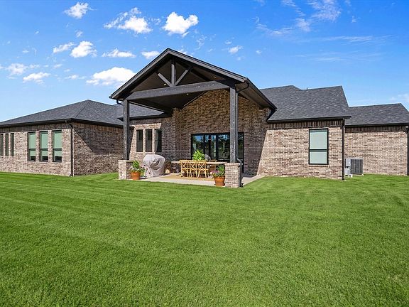 3rd image of 8011 Brownie Luker Blvd