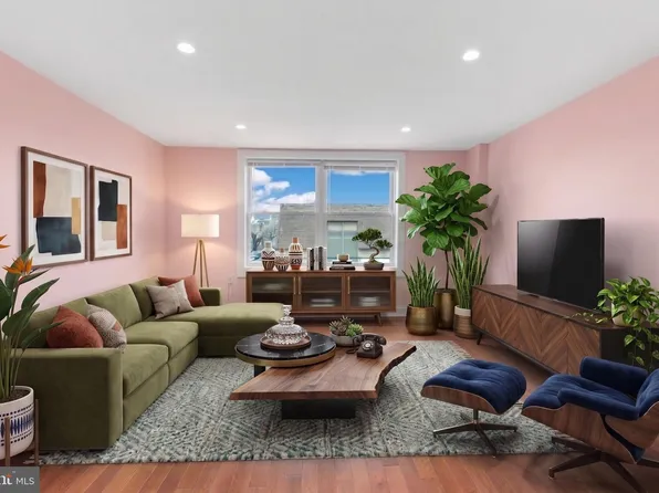 1440 W Porter St #2, Philadelphia, PA 19145