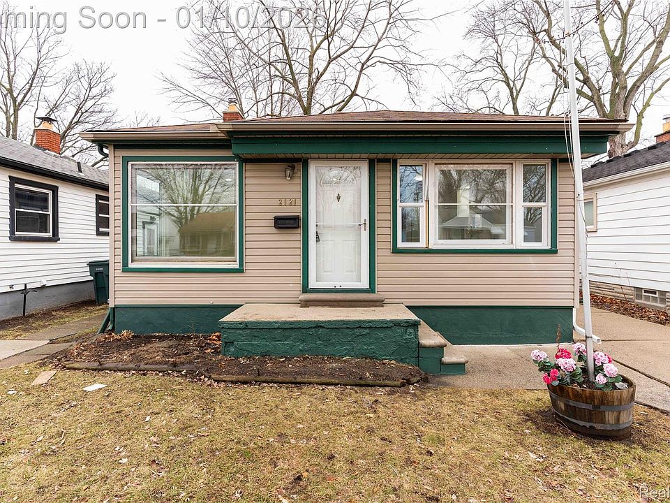 1st image of 2121 Buckingham Ave