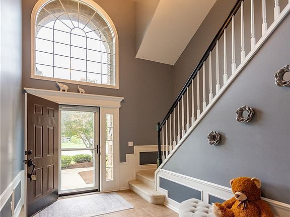 4th image of 10082 Timothy Ln
