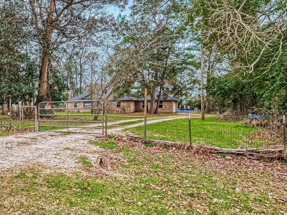 1st image of 643 County Road 3706a Dr