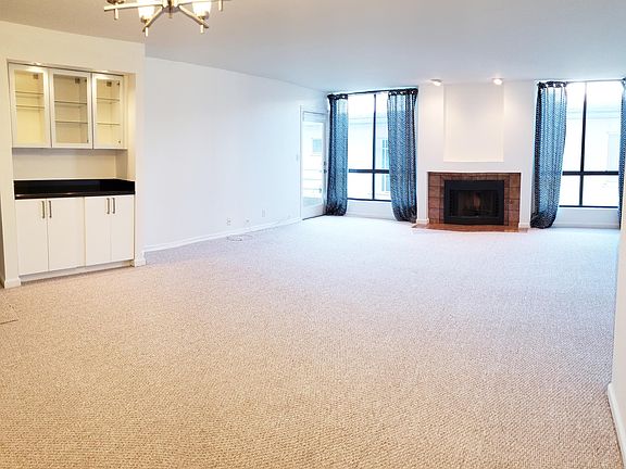 5th image of 1312 S Saltair Ave APT 212