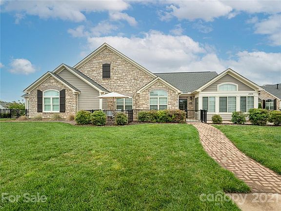 3rd image of 2308 Villa Oaks Ct #16-B